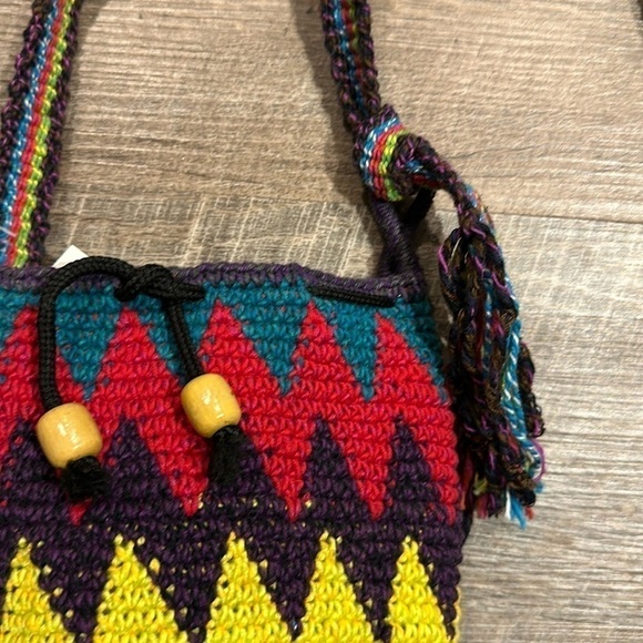 Handcrafted crocheted made in Guatemala, cotton drawstring, bucket bag purse - Picture 2 of 7